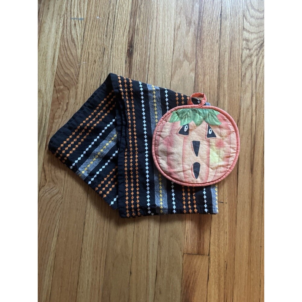 Halloween Pot Holder And Tea Towel Bundle - Jack-o’-lantern Pumpkin Black Orange